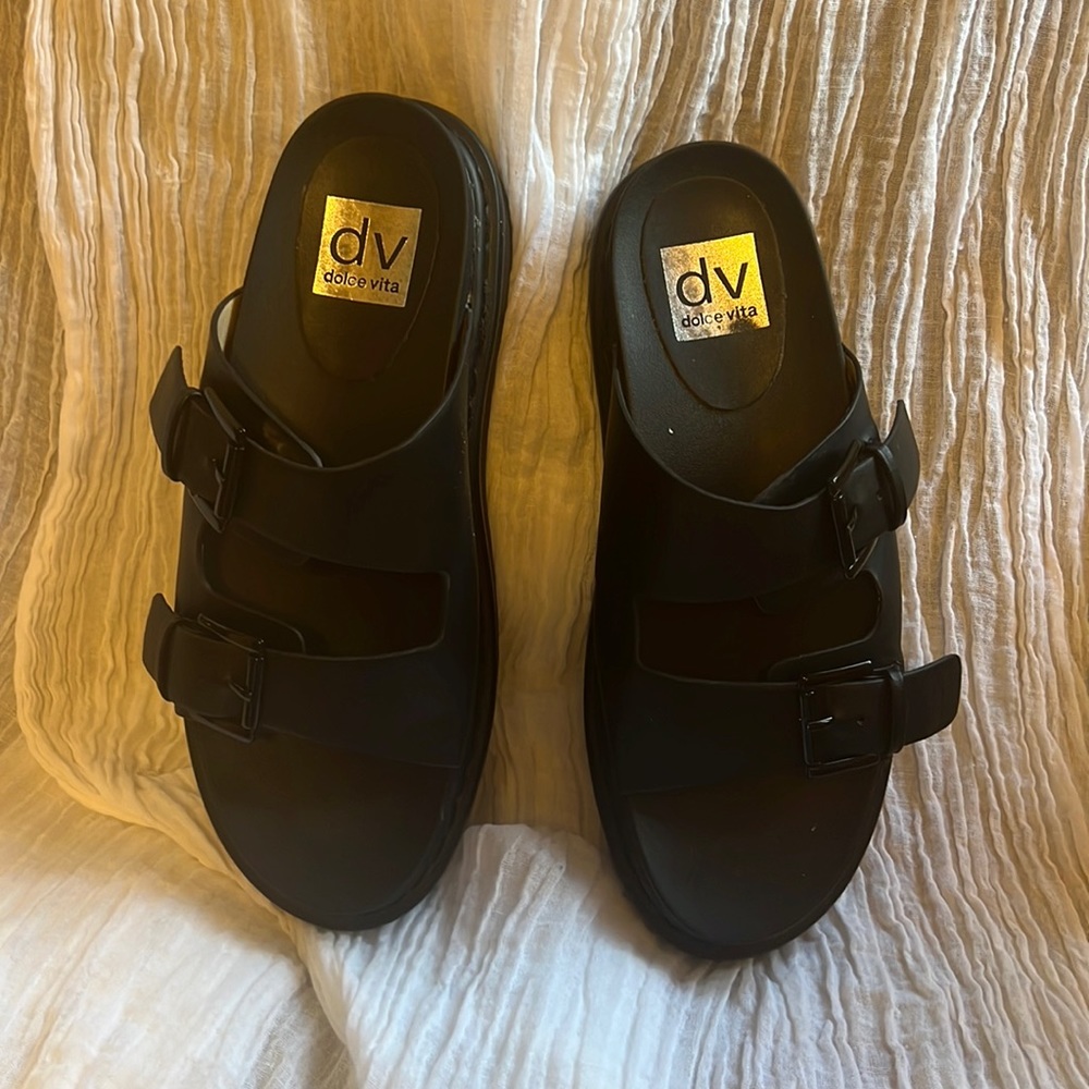 Black leather size 7 sandals